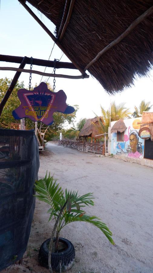 Casa De Los Santos Camping Y Eco Cabanas Isla Holbox ภายนอก รูปภาพ